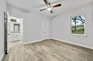 21201 Norris Cove, Lago Vista, TX 78645 - Photo 13