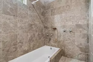 810 Lamar St, Luling, TX 78648 - Photo 13