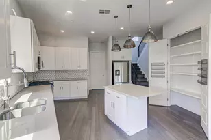 2406 E 16th St, Austin, TX 78702 - Photo 19