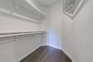 2406 E 16th St, Austin, TX 78702 - Photo 7