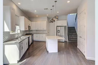 2406 E 16th Street, Austin, TX 78702 - Photo 17