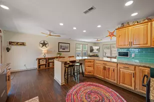 21201 Palomino Cove, Lago Vista, TX 78645 - Photo 13