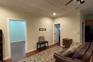 278 Winfield Thicket Rd, Bastrop, TX 78602 - Photo 5