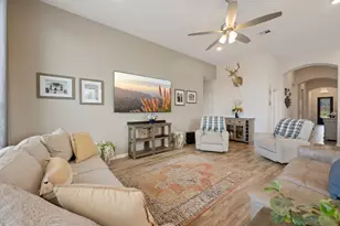 22601 Maidengrass Ln, Lago Vista, TX 78645 - Photo 17