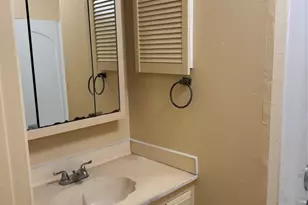 1748 Timberwood Dr, Austin, TX 78741 - Photo 13