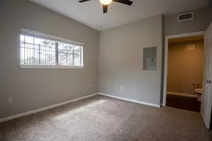 2320 Gracy Farms Ln, Austin, TX 78758 - Photo 11