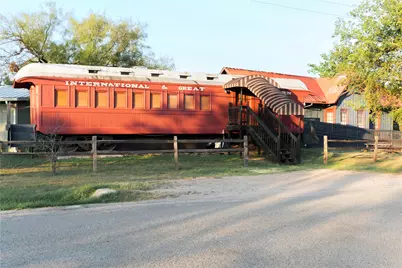1001 King Court, Kingsland, TX 78639 - Photo 13