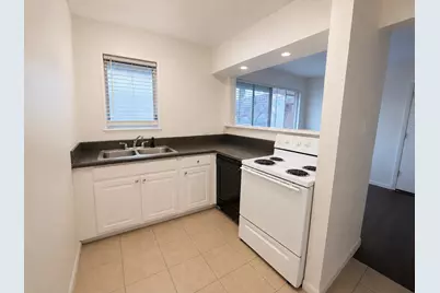 3304 Red River Street #106, Austin, TX 78705 - Photo 3