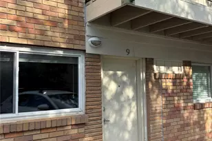 304 E 33rd St, Austin, TX 78705 - Photo 9