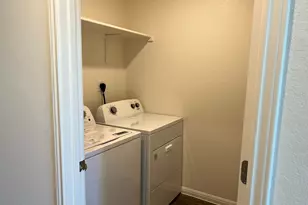 624 Gemsbok Dr, Hutto, TX 78364 - Photo 9