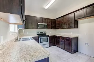 135 Valle Verde Dr, Del Valle, TX 78617 - Photo 9