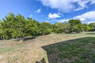 135 Valle Verde Dr, Del Valle, TX 78617 - Photo 21
