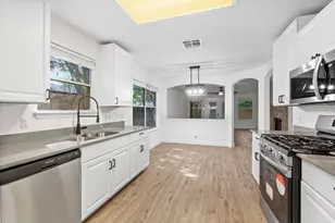 617 Barbara Way, Bastrop, TX 78602 - Photo 7