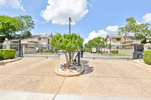 8400 Jamestown Dr, Austin, TX 78758 - Photo 13