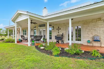 1505 Cr 315, Jarrell, TX 76537 - Photo 35