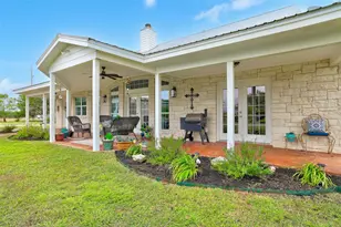 1505 Cr 315, Jarrell, TX 76537 - Photo 35