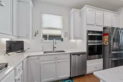 706 Kitty Hawk Road, Georgetown, TX 78633 - Photo 11