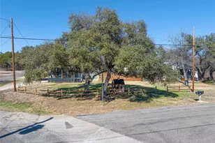 11010 3rd St, Jonestown, TX 78645 - Photo 23