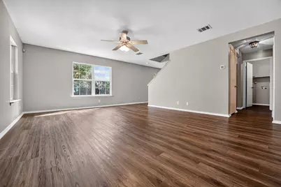 1422 Meadow Parkway, San Marcos, TX 78666 - Photo 9