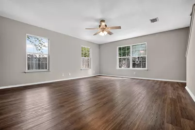 1422 Meadow Parkway, San Marcos, TX 78666 - Photo 7