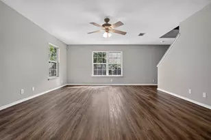 1422 Meadow Pkwy, San Marcos, TX 78666 - Photo 5