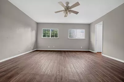 1422 Meadow Parkway, San Marcos, TX 78666 - Photo 17