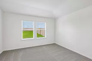 132 Sleep Holw, Jarrell, TX 76537 - Photo 5