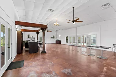 3345 E Austin Street, Giddings, TX 78942 - Photo 5