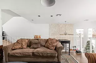 1 Crystal Springs Ct Ct, The Hills, TX 78738 - Photo 15