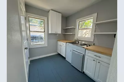 511 Main Street, Martindale, TX 78655 - Photo 3