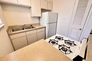 4204 Speedway, Austin, TX 78751 - Photo 5
