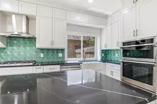 10203 Shinnecock Hills Dr, Austin, TX 78747 - Photo 11