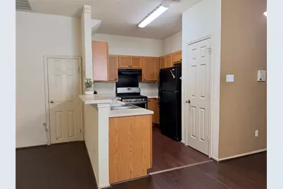 14504 Harris Ridge Boulevard #B, Pflugerville, TX 78660 - Photo 5