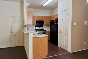 14504 Harris Ridge Blvd, Pflugerville, TX 78660 - Photo 5