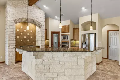 23621 Indian Divide Cove, Spicewood, TX 78669 - Photo 15