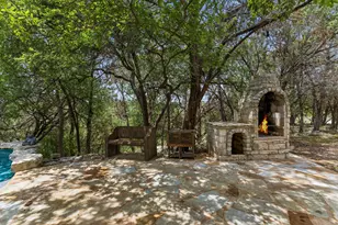 23621 Indian Divide Cove, Spicewood, TX 78669 - Photo 25