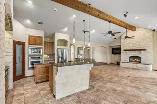 23621 Indian Divide Cove, Spicewood, TX 78669 - Photo 13