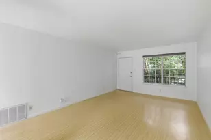 300 Crockett St, Austin, TX 78704 - Photo 5