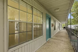 300 Crockett St, Austin, TX 78704 - Photo 5