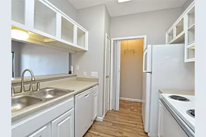 12166 Metric Boulevard #2015, Austin, TX 78758 - Photo 9