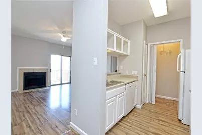 12166 Metric Boulevard #2015, Austin, TX 78758 - Photo 11