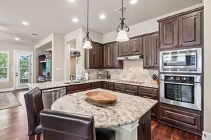 35 Prestonwood Cir, Lakeway, TX 78734 - Photo 11