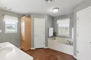 310 Hatter Dr, Moody, TX 76557 - Photo 13