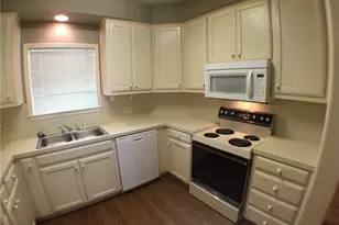 2100 San Gabriel St, Austin, TX 78705 - Photo 3