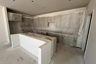 213 Woodrow Ln, Liberty Hill, TX 78642 - Photo 5