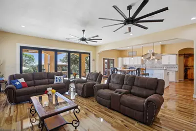 4401 Hilliard Road, San Marcos, TX 78666 - Photo 5