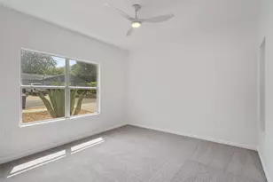 7300 Blessing Ave, Austin, TX 78752 - Photo 9