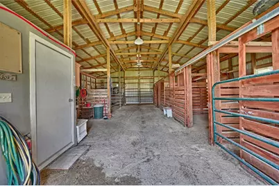 2120 Hohenwalde School Road, Brenham, TX 77833 - Photo 19