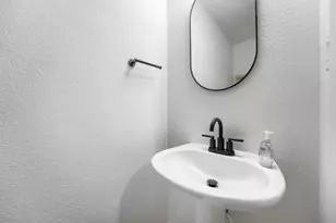 6708 Panda Royle Dr, Del Valle, TX 78617 - Photo 15