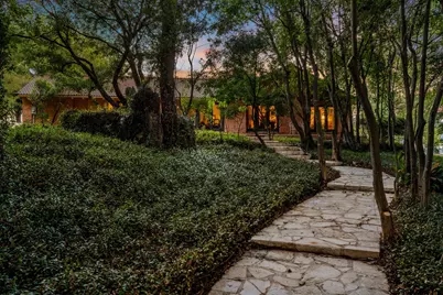 1700 Lakeshore Drive, Austin, TX 78746 - Photo 21